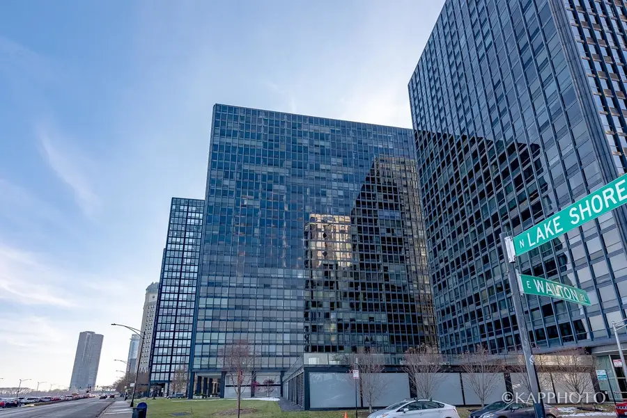 900 N Lake Shore Drive #702, Chicago, IL 60611 - #2