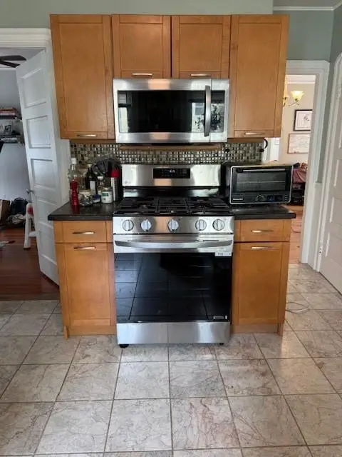 4 Mansfield Street #2 #2, Providence, RI 02908 - #3