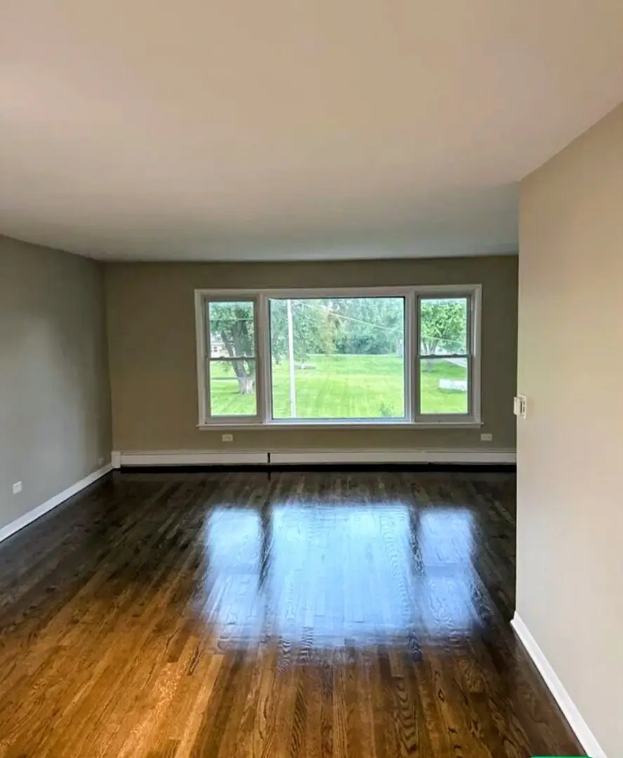 16w780 57th Street , 1, Clarendon Hills, IL 60514 - #3