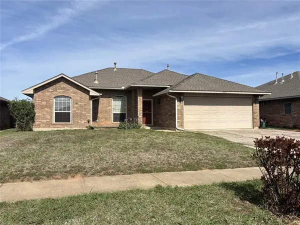 4217 Manhattan Drive, Moore, OK 73160