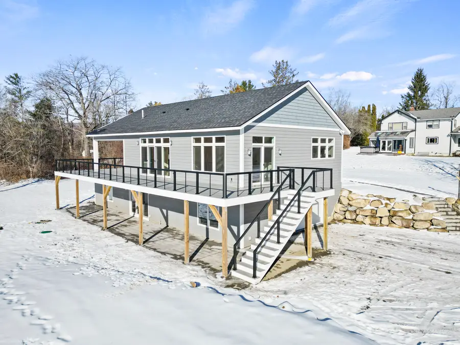 10 Aqua St, Lanesborough, MA 01237 - #3