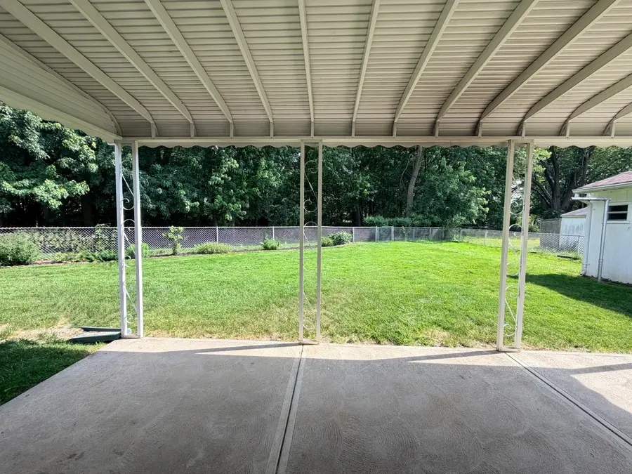10121 Jasper Road, Cleveland, OH 44111 - #3