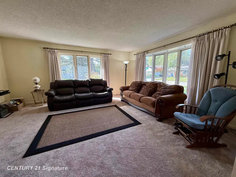6 Ghia, Saginaw, MI 48602 - #3