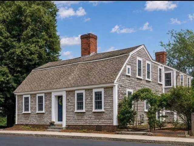218 Sandwich St, Plymouth, MA 02360 - #1