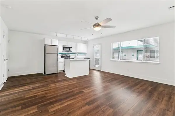 2833 ST CHARLES Avenue #19, New Orleans, LA 70115