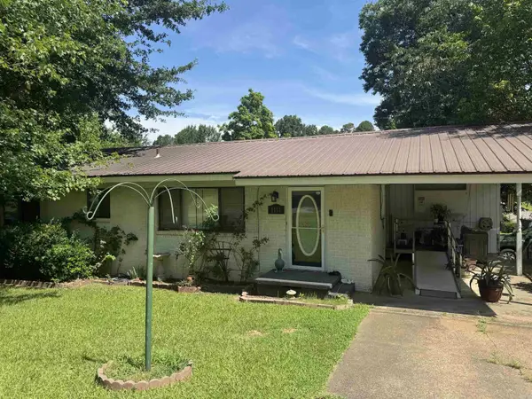 1111 View, Morrilton, AR 72110