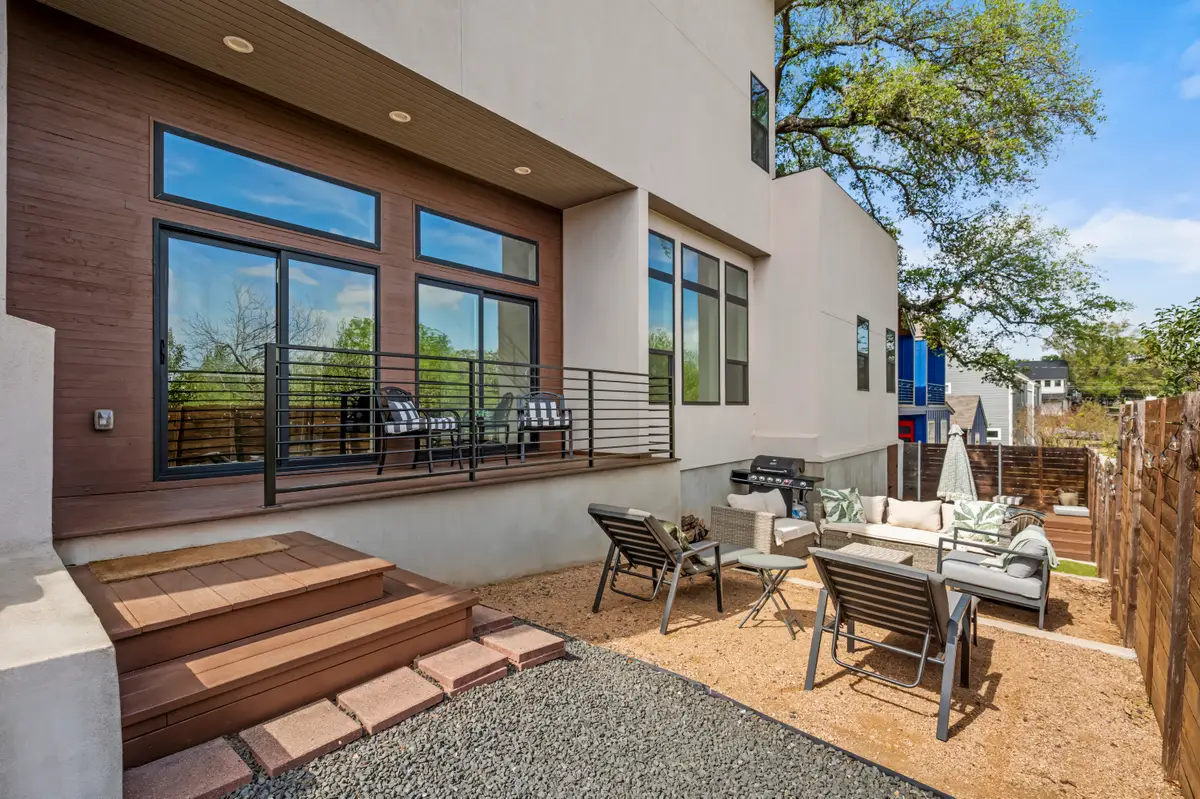 4400 Mount Vernon Dr #B, Austin, TX 78745 - #1