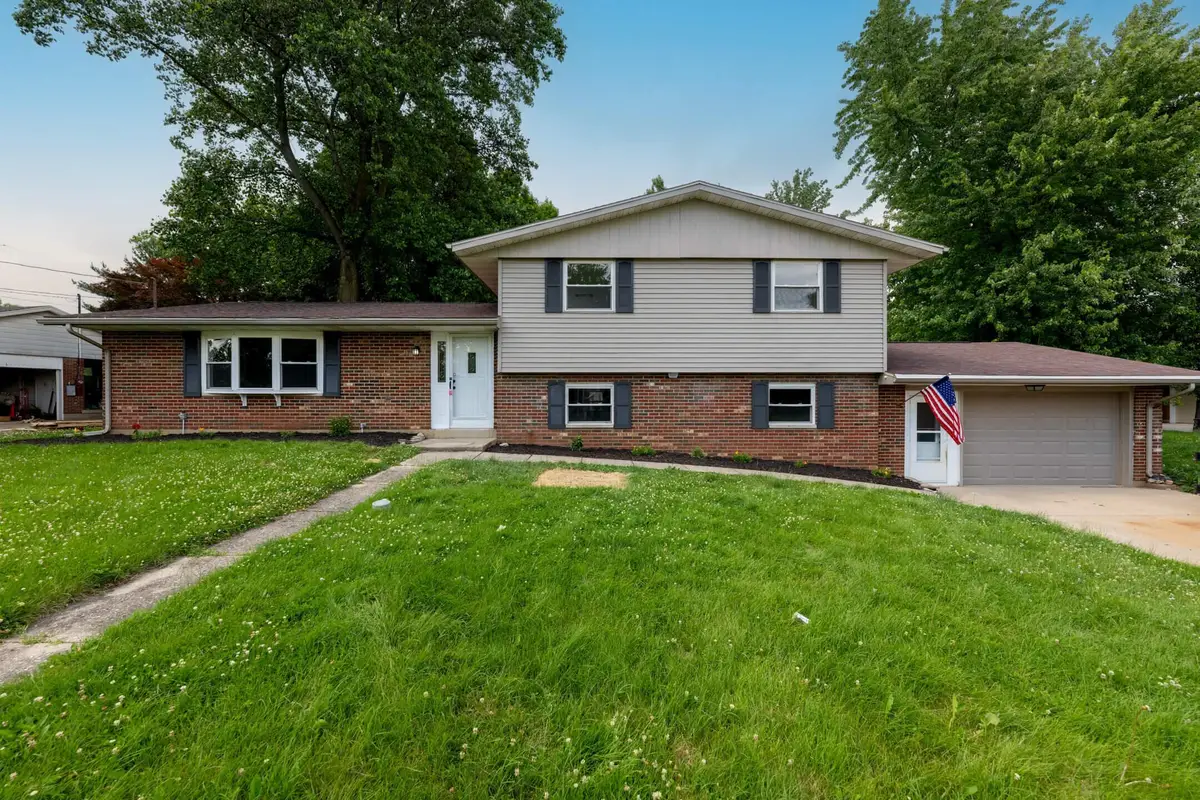 1922 Old Coach Road, Springfield, OH 45505 - #1