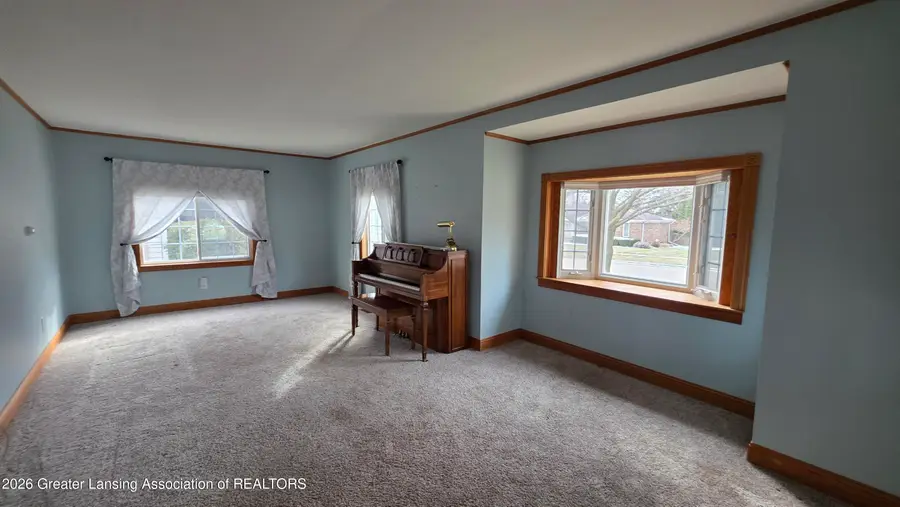 1105 S Swegles Street, Saint Johns, MI 48879 - #3