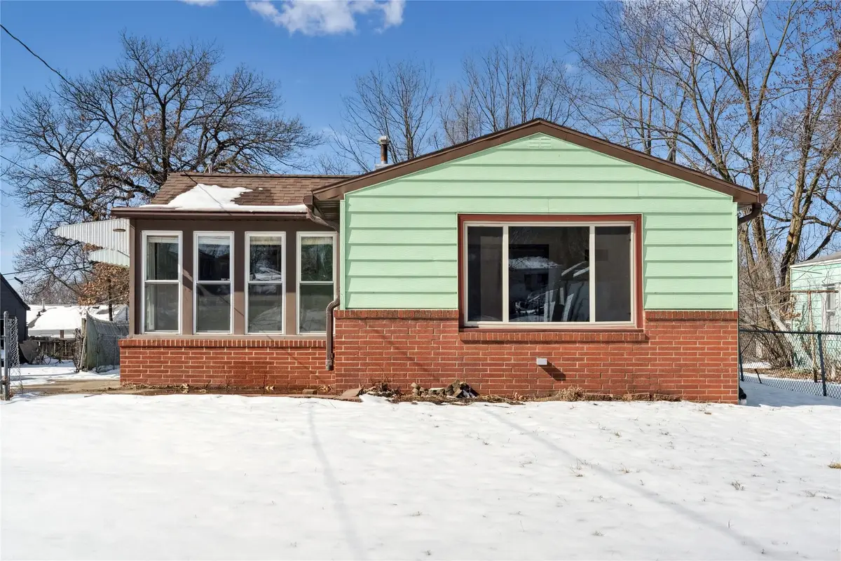 1300 E 34th Street, Des Moines, IA 50317 - #1