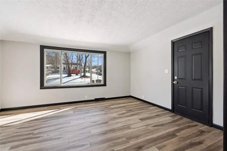 1300 E 34th Street, Des Moines, IA 50317 - #3