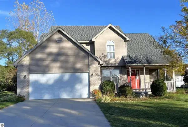 777 Deer Run, Mount Pleasant, MI 48858