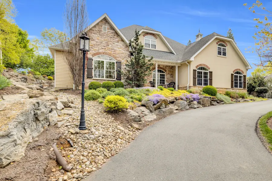 80 Museum Rd, Shillington, PA 19607 - #3