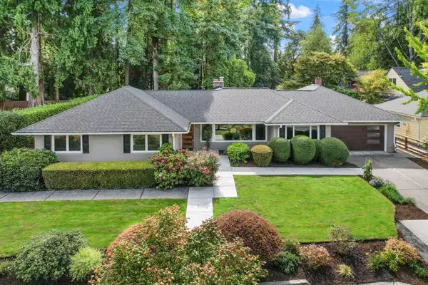 8700 SW Birchwood Rd, Portland, OR 97225
