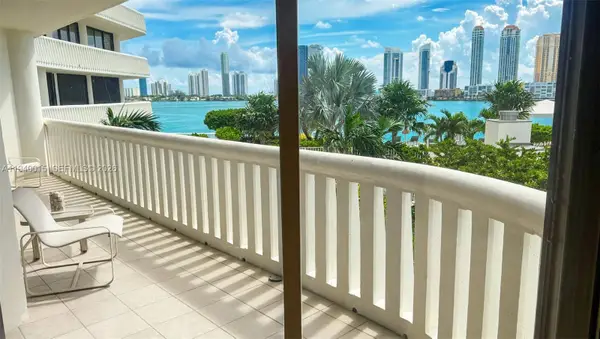 3000 Island Blvd #502, Aventura, FL 33160