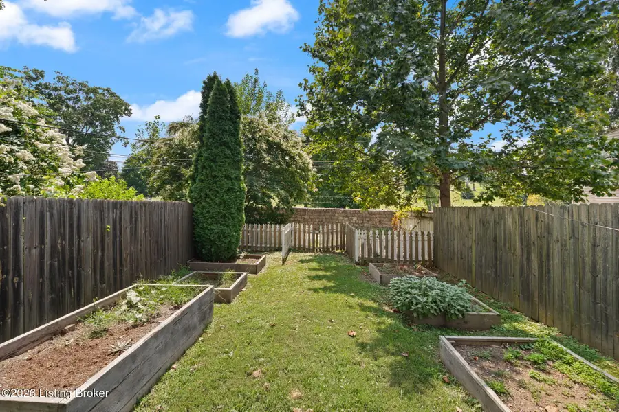 1416 Rufer Ave, Louisville, KY 40204 - #2