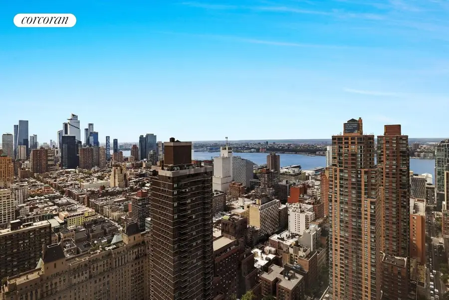 25 Columbus Circle #61G, Manhattan, NY 10019 - #3