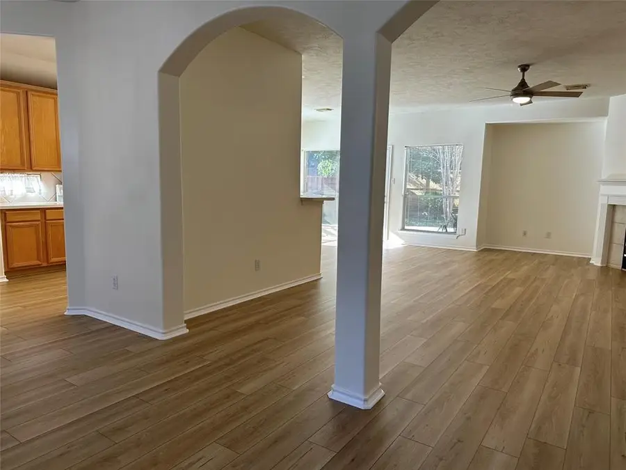 10 Fair Light Court, The Woodlands, TX 77382 - #2