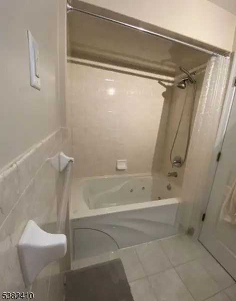 551 Walnut St , 2, Elizabeth, NJ 07201-1104 - #2