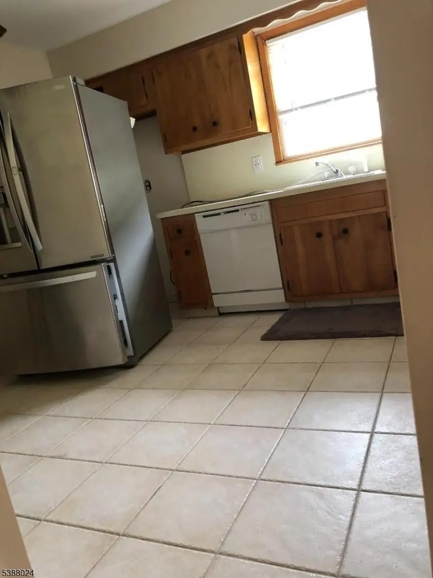 34 Hilton St, Nutley, NJ 07109 - #3