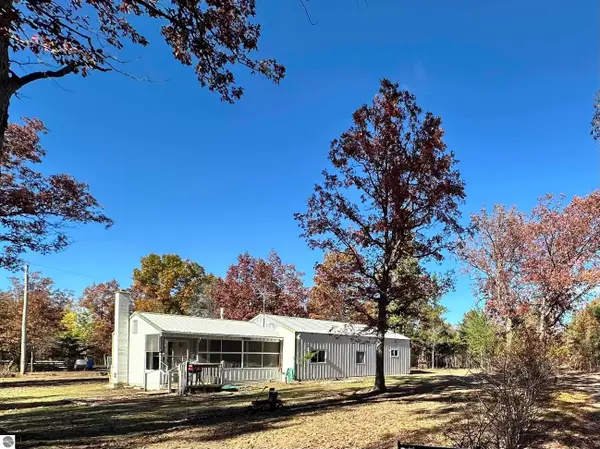 11664 Revord, FifeLake, MI 49633