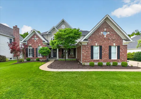 12775 Wynfield Pines Court, Des Peres, MO 63131