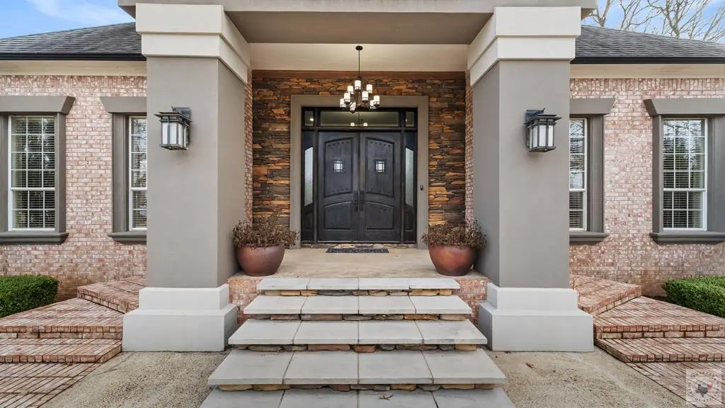 3910 Water Oak Dr, Texarkana, AR 71854 - #1