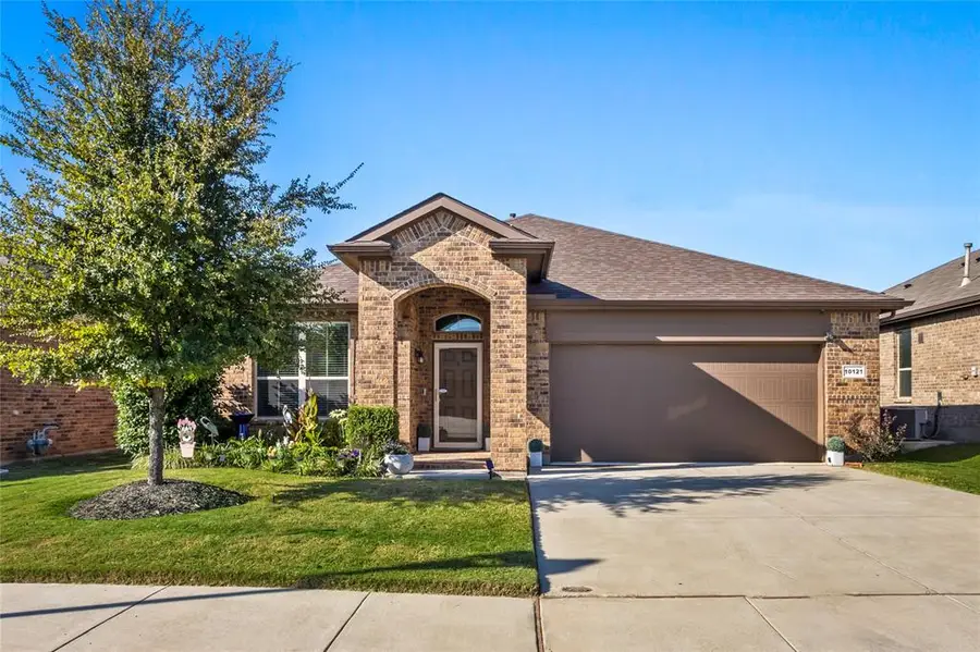 10121 Burtrum Drive, Fort Worth, TX 76177 - Image #2
