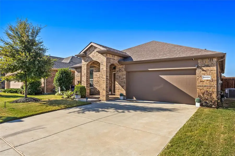 10121 Burtrum Drive, Fort Worth, TX 76177 - Image #3
