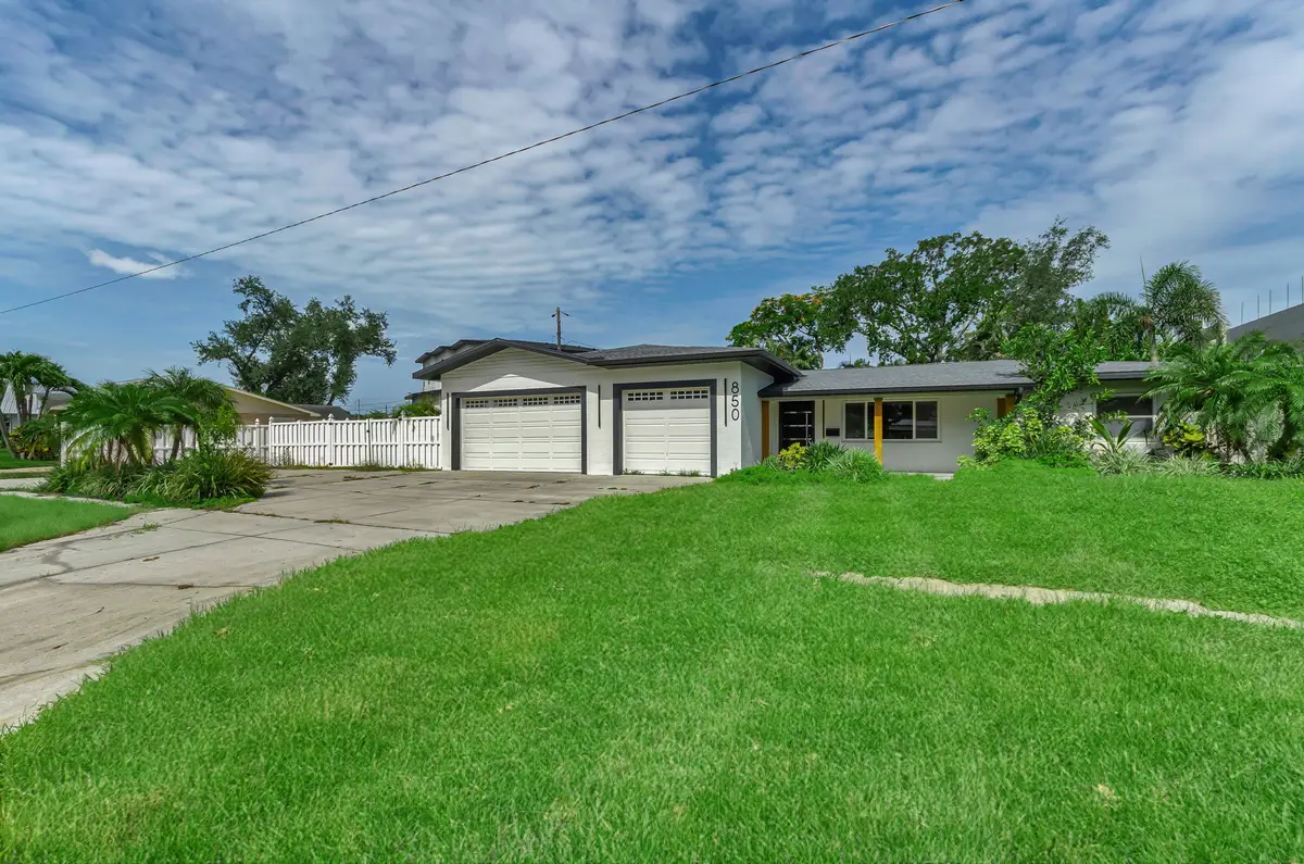 850 Rafael Boulevard Ne, Saint Petersburg, FL 33704 - #1