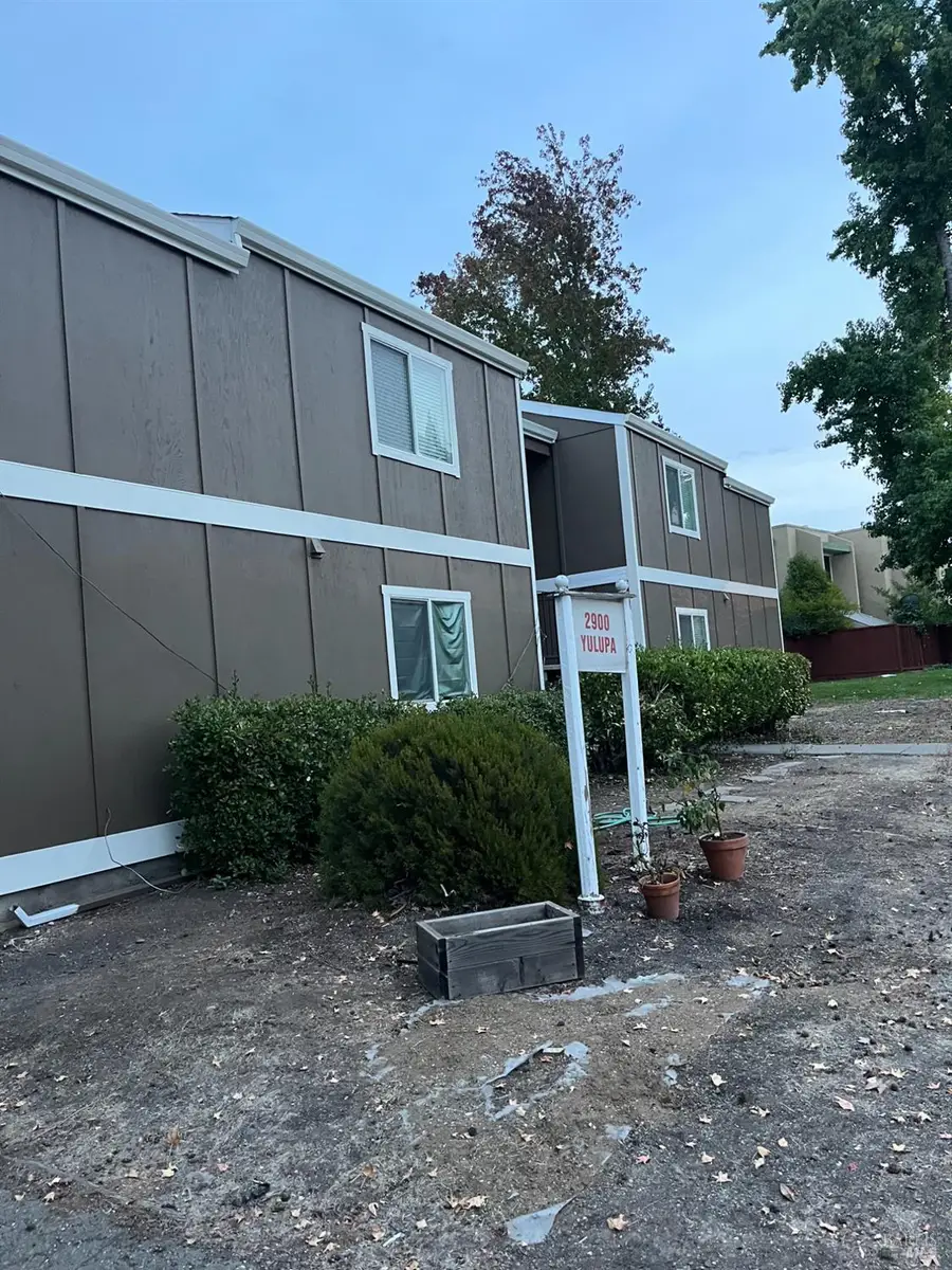 2900 Yulupa Avenue, Santa Rosa, CA 95405 - #2