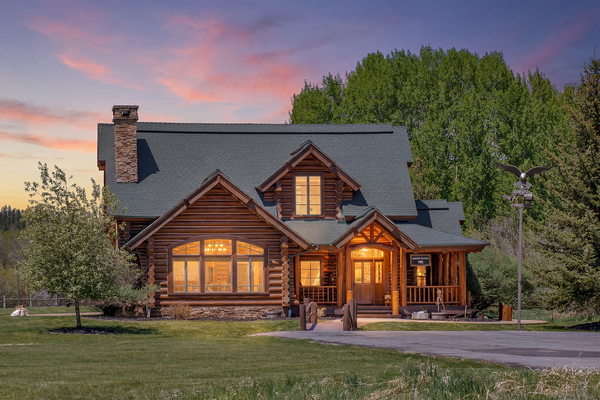 97207 Trail Home, Thayne, WY 83127