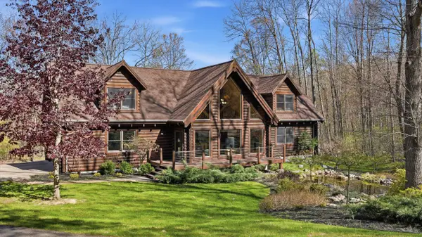 10301 Mountain View Trail, Canadian Lakes, MI 49346