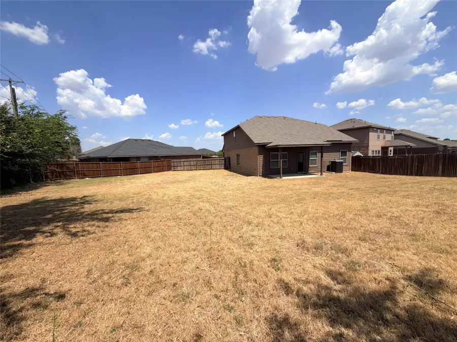 1137 Colchester Court, Fort Worth, TX 76134 - #2