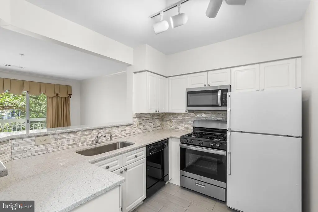 12915 Alton Square , 213, Herndon, VA 20170 - #1