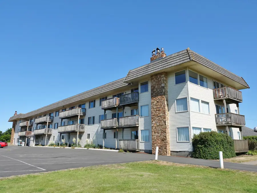 615 Ocean Shores Boulevard Nw #201, Ocean Shores, WA 98569 - #3
