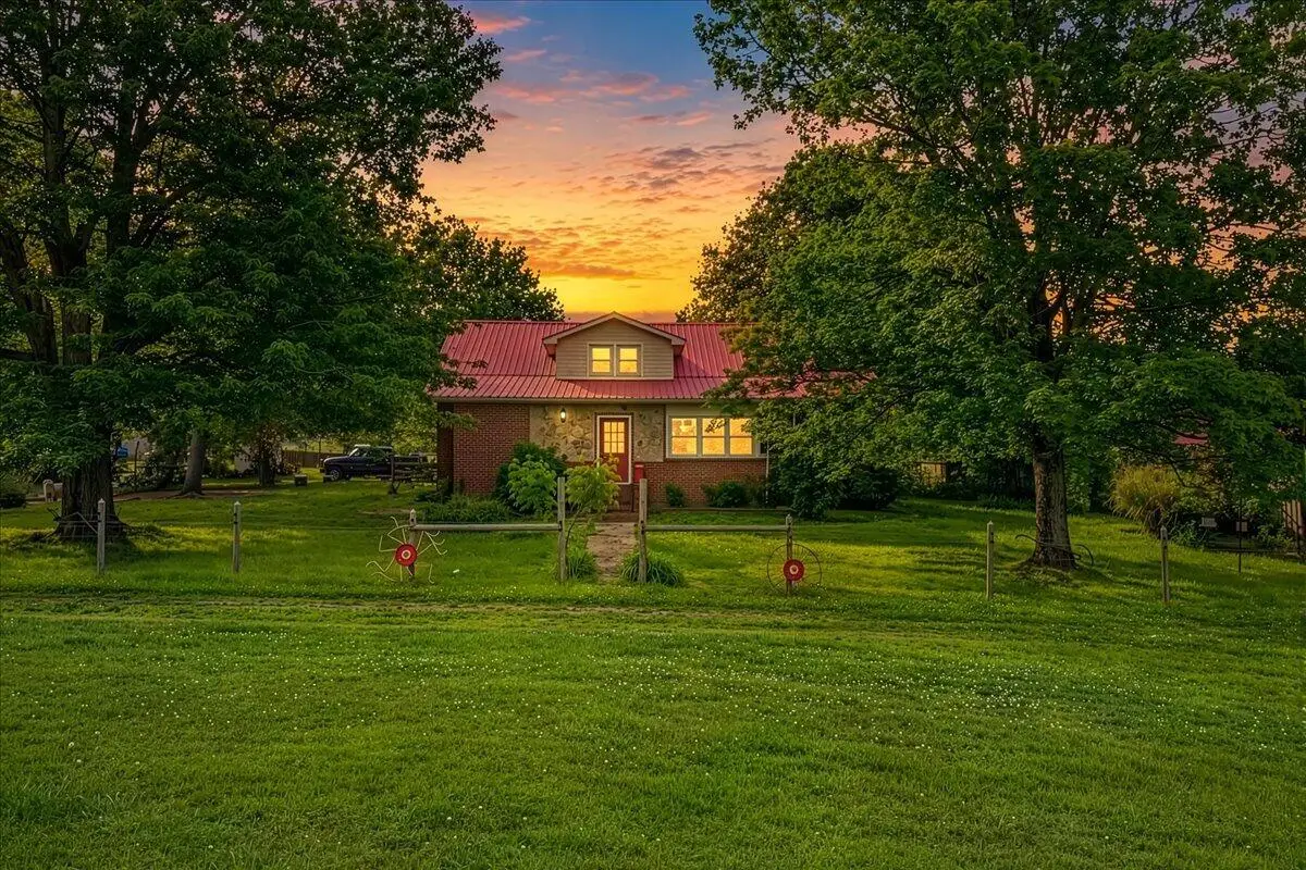 1245 Paint Rock Valley Rd, Philadelphia, TN 37846 - #1