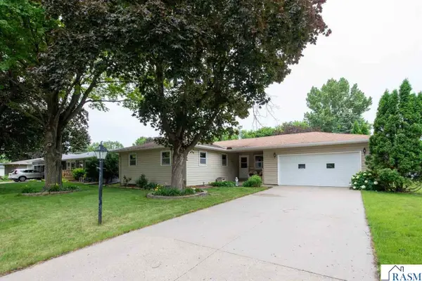 1808 Sunray Avenue, Mankato, MN 56001