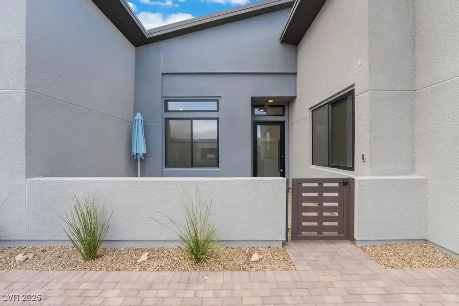 477 Highview Ridge Avenue, Las Vegas, NV 89138 - #3