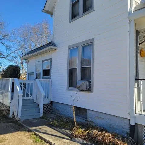 211 E Main St, Genoa, IL 60135 - #3