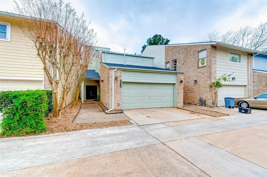 395 Rancho Bauer Drive, Houston, TX 77079 - Image #2