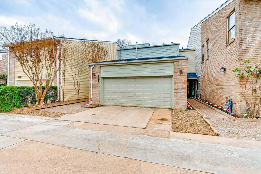 395 Rancho Bauer Drive, Houston, TX 77079 - Image #3