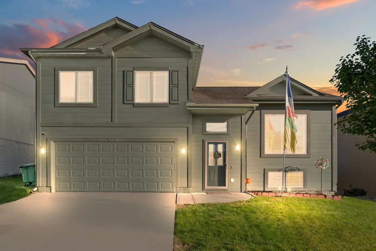 9120 Hanover Street, Omaha, NE 68122 - #1