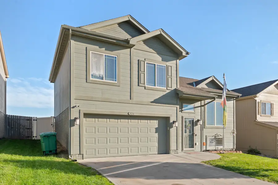 9120 Hanover Street, Omaha, NE 68122 - #2