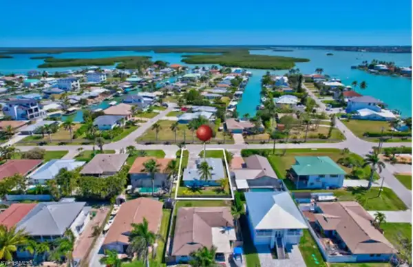 116 Capri Boulevard, Naples, FL 34113