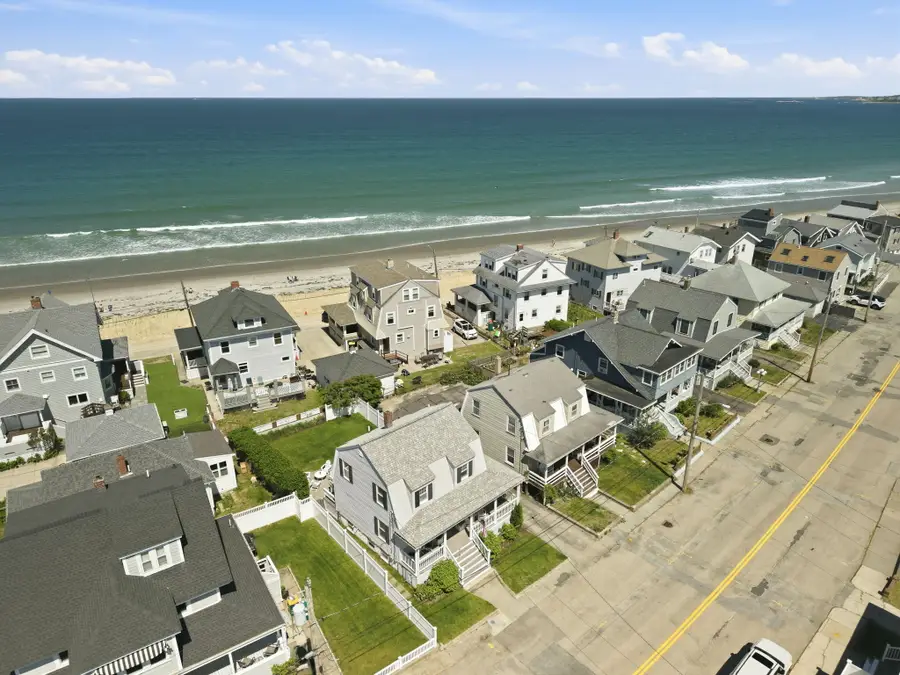 26 Manomet Ave, Hull, MA 02045 - #3