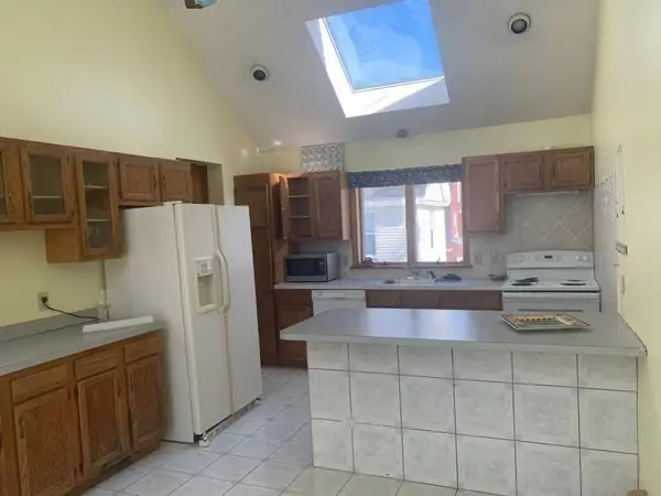 22 Mark Lee Rd , 3, Needham Heights, MA 02194 - #2