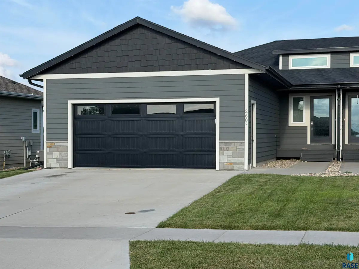 2607 E Sunburst Dr Drive, Brandon, SD 57005 - #1