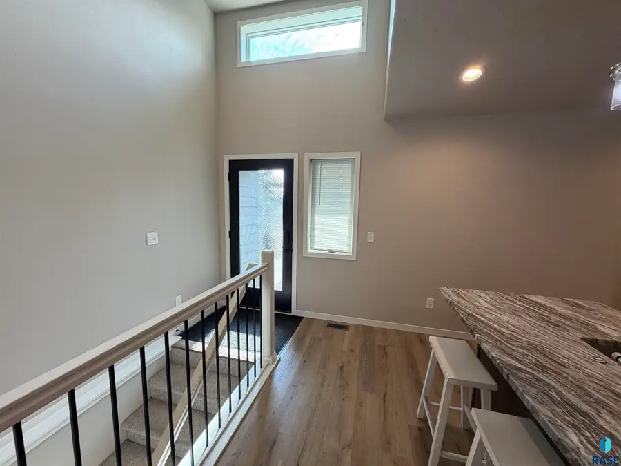 2607 E Sunburst Dr Drive, Brandon, SD 57005 - #2