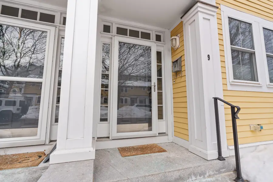 129 Merrimac #9, Newburyport, MA 01950 - #3